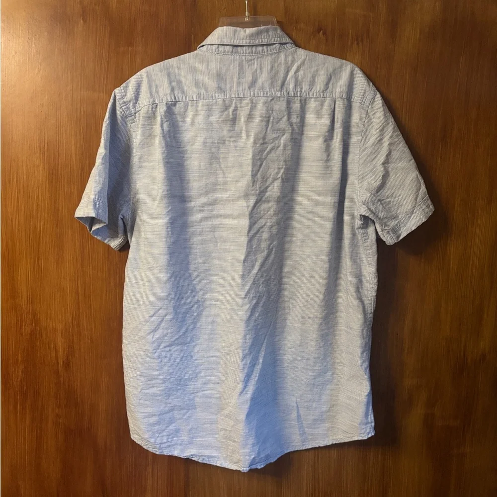 IZOD Dockside Short Sleeve Chambray 100% Cotton Men’s XL Button Down Shirt | EUC - Picture 3 of 16